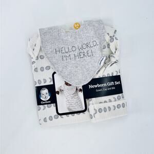 NWT Gerber Hello World Newborn Gift Set 0-6 Month